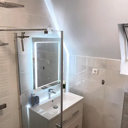 דירה Irisz Hillside