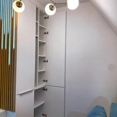 דירה Irisz Hillside *