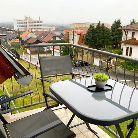 Irisz Hillside *